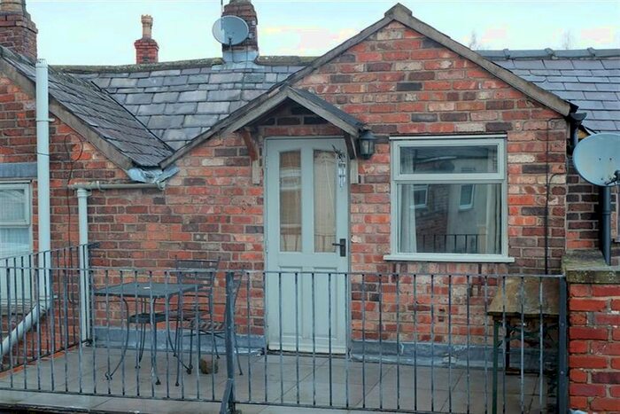 1 Bedroom Flat To Rent In Pinfold Street, Macclesfield, SK11