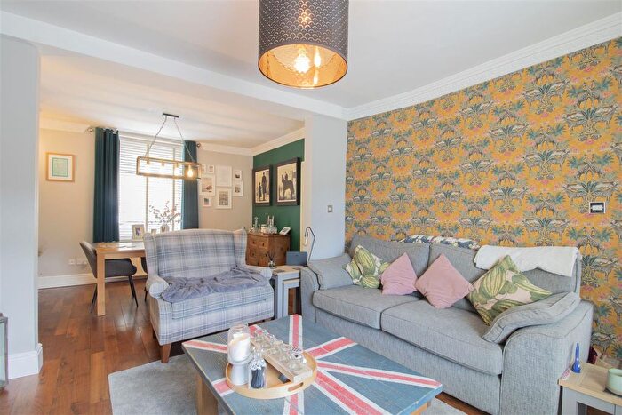 2 Bedroom End Of Terrace House For Sale In Commercial Road, Ynysddu, Newport, NP11