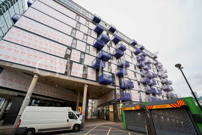 3 Bedroom Flat To Rent In Ruby Court, Warton Road, Stratford, E15