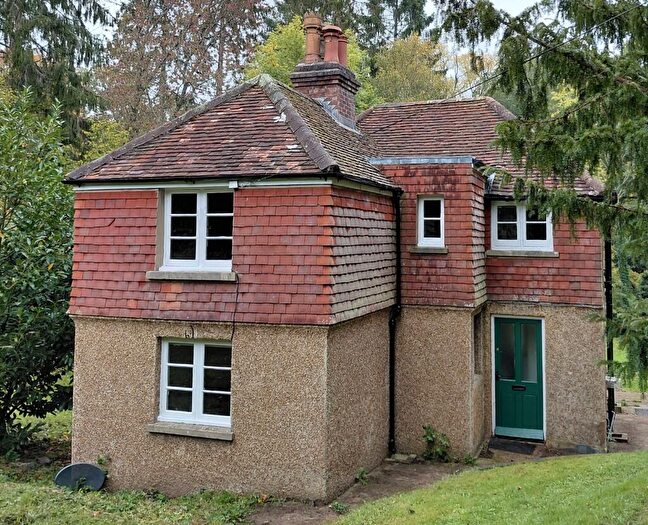 2 Bedroom Detached House To Rent In Ranmore Common, RH5