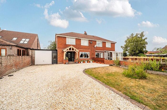 4 Bedroom Semi-Detached House For Sale In Station Road, Wistow, YO8