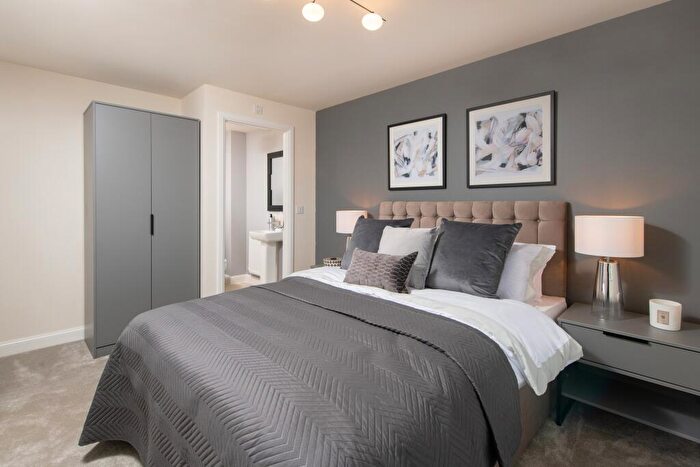 4 Bedroom Detached House For Sale In Glenvale Park Niort Way Wellingborough, NN8