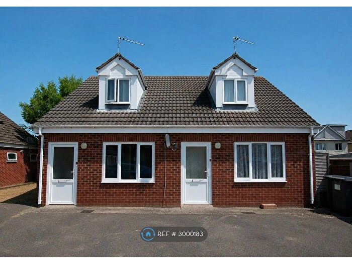 2 Bedroom Semi-Detached House To Rent In Stourvale Mews, Bournemouth, BH6