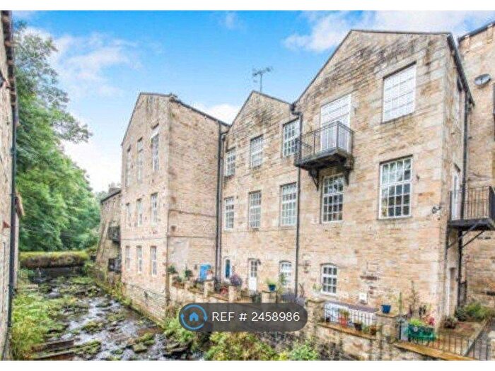 2 Bedroom Flat To Rent In Woodcote Fold, Goose Eye, Keighley, BD22