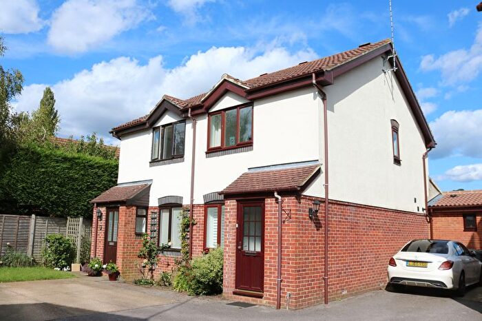2 Bedroom Semi-Detached House To Rent In Lammas Close, Godalming, GU7