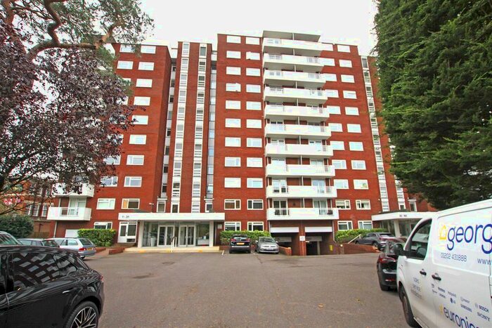 2 Bedroom Flat To Rent In Grove Road, Bournemouth, BH1