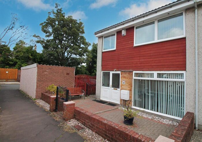 3 Bedroom End Of Terrace House For Sale In Inverkar Drive, Paisley, PA2