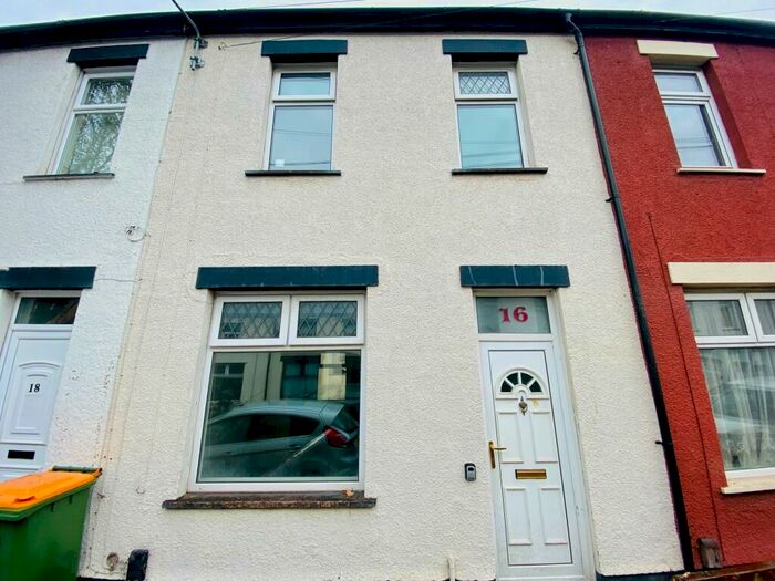 3 Bedroom Terraced House To Rent In Liscombe Street, Newport, NP19
