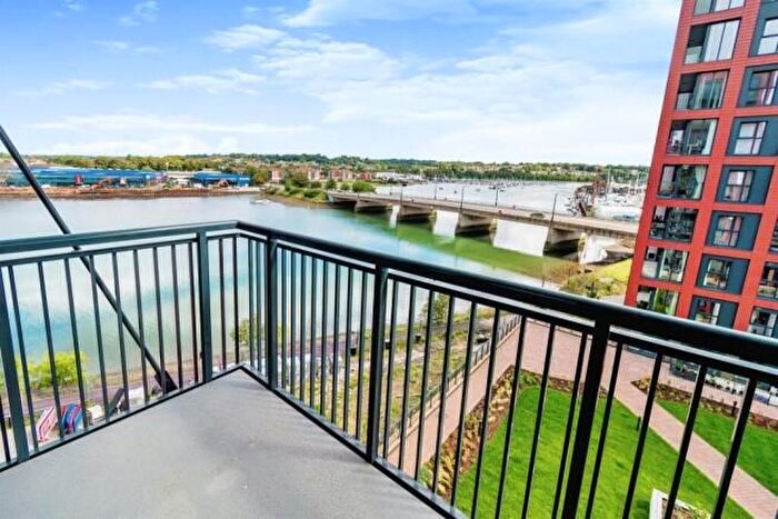 2 Bedroom Flat To Rent In Meridian Way, Southampton, SO14