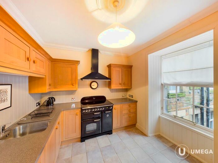 3 Bedroom Duplex To Rent In St Leonards Lane, Newington, Edinburgh, EH8