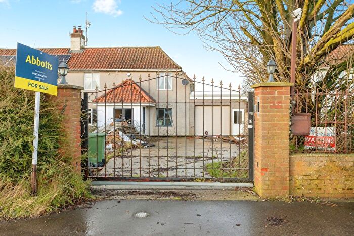 3 Bedroom Semi-detached House For Sale In Vicarage Road, Deopham, Wymondham, Norfolk, NR18
