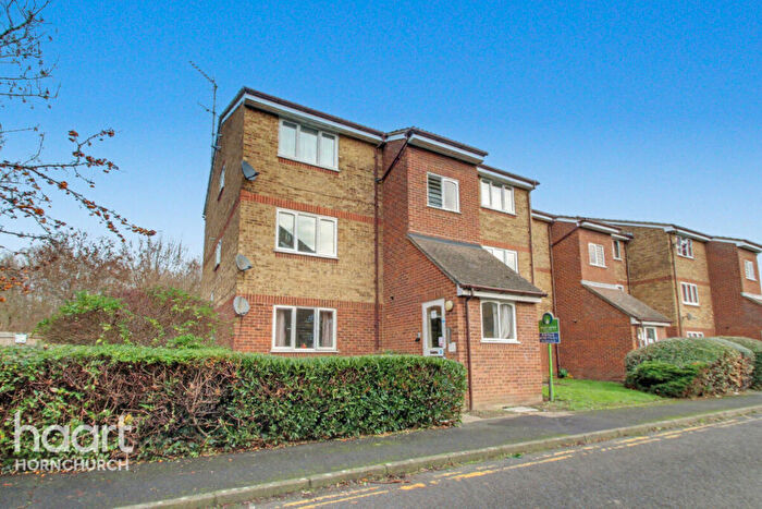 1 Bedroom Apartment To Rent In Stirling Close, Rainham, RM13