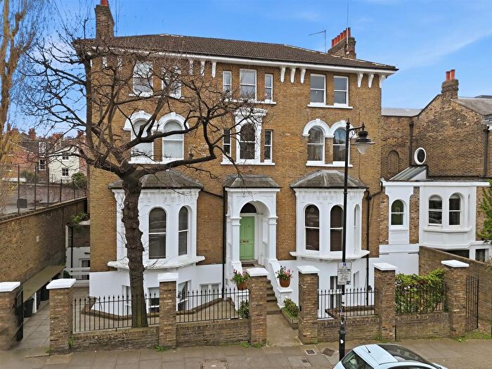 2 Bedroom Flat For Sale In Highbury Hill, N5