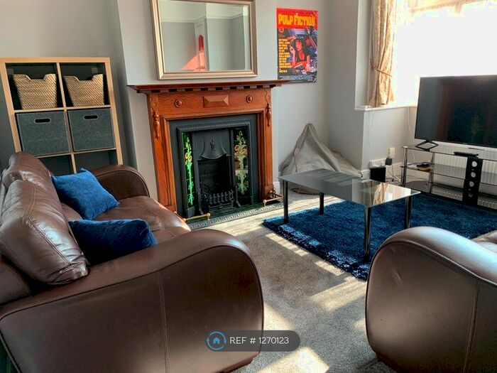 6 Bedroom Terraced House To Rent In Kingsthorpe Grove, Northampton NN2