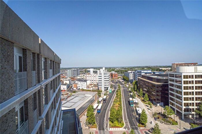 2 Bedroom Apartment To Rent In Falcon House, Town Centre, Swindon, SN1