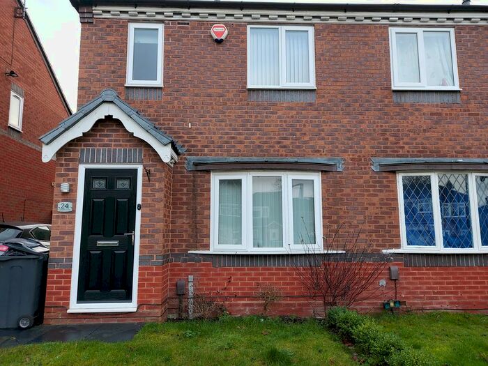 3 Bedroom Property To Rent In Biddlestone Grove, Walsall, WS5