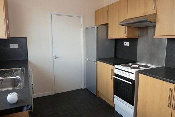 2 Bedroom Flat To Rent In St. Helens Avenue, Swansea, SA1