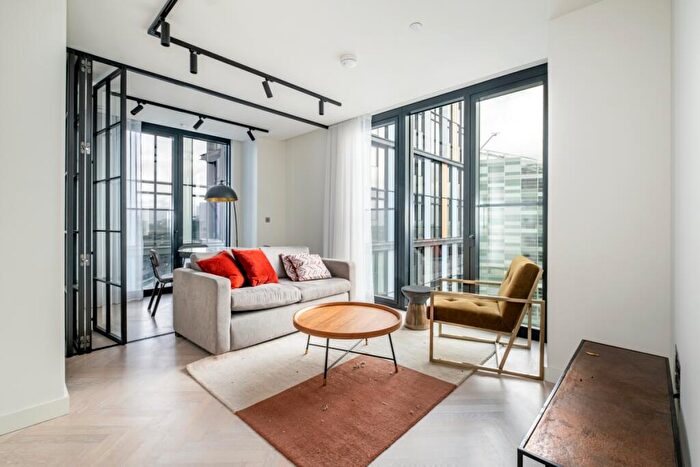 1 Bedroom Flat To Rent In Sun Street London, EC2A