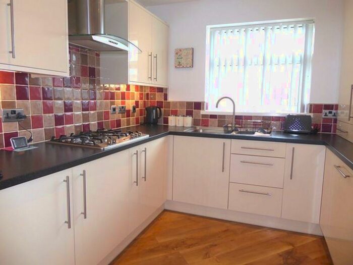 3 Bedroom Bungalow To Rent In Whinlatter Drive, Barrow-In-Furness, LA14