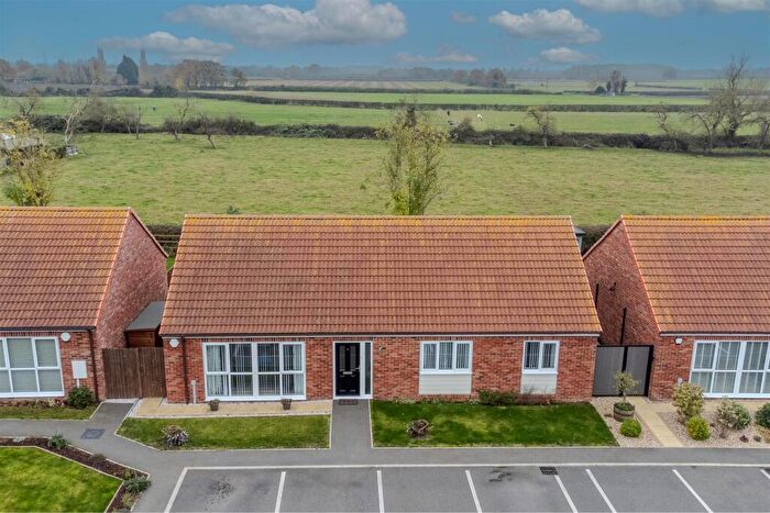 3 Bedroom Detached Bungalow For Sale In Harvest Square, Rampton, DN22