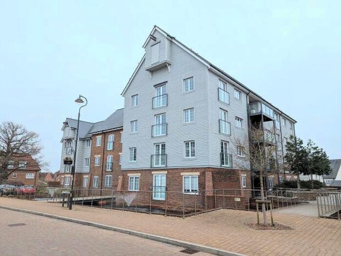 2 Bedroom Flat To Rent In The Mill, Highwood, RH12