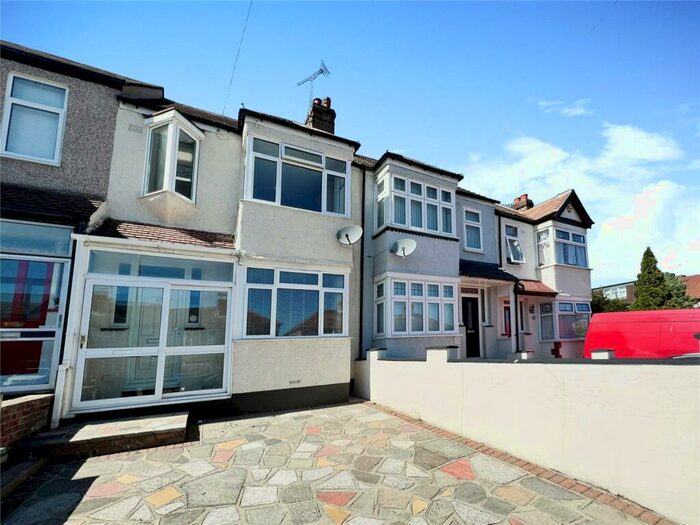 3 Bedroom Terraced House To Rent In Dudsbury Road, Dartford, Kent, DA1