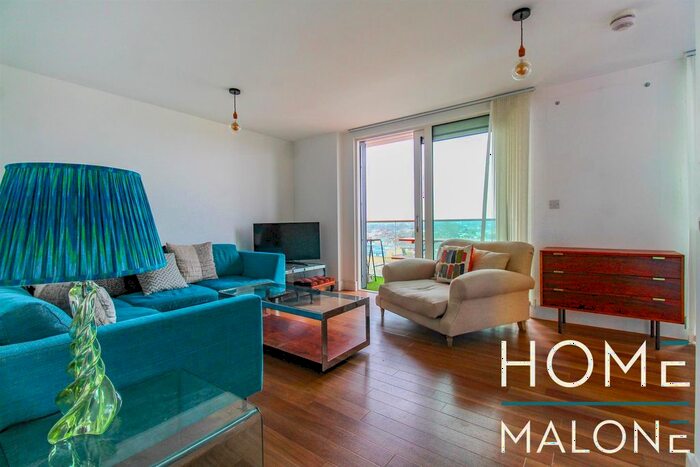 3 Bedroom Flat To Rent In Sledge Tower, Dalston Square, London, E8