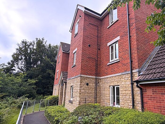2 Bedroom Apartment To Rent In Knights Maltings, Frome, BA11