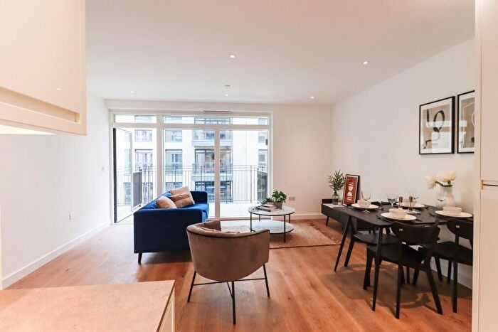 2 Bedroom Flat To Rent In Florence House, Colindale, NW9