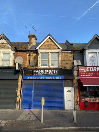 2 Bedroom Apartment To Rent In Forest Road, London, E17