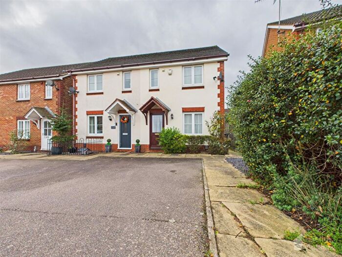 2 Bedroom Semi Detached House To Rent In Fairfield Way, Stevenage, SG1