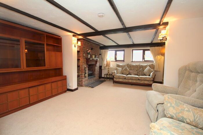 2 Bedroom Semi-Detached House For Sale In Lower Green, Leigh, Tonbridge, TN11