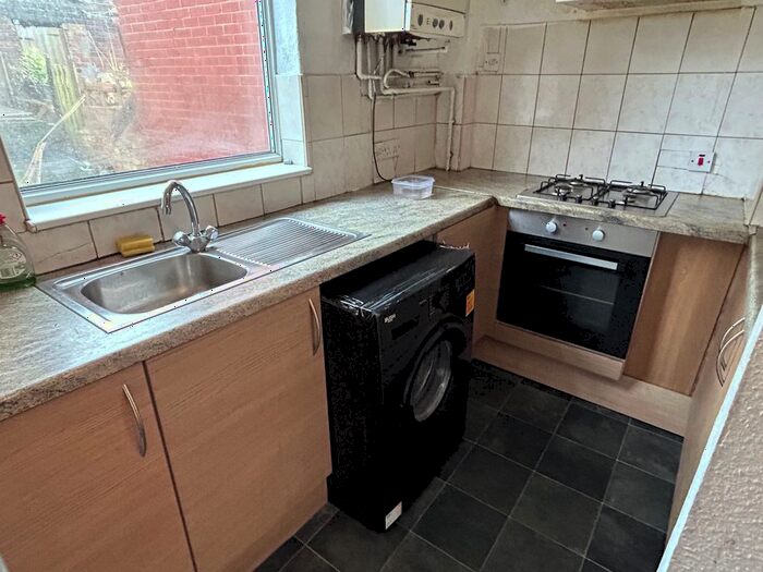 3 Bedroom Terraced House To Rent In Canklow Road, Rotherham, S60