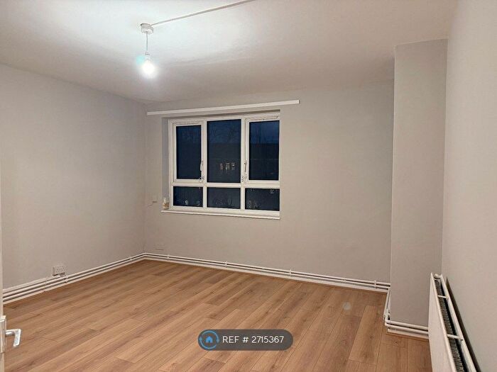 4 Bedroom Flat To Rent In Cazenove Road, London, N16