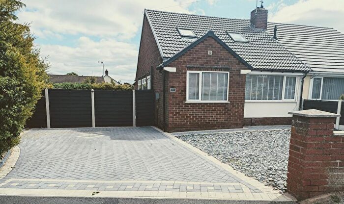 4 Bedroom Bungalow For Sale In Main Road, Kirkby-in-Ashfield, Nottingham, NG17