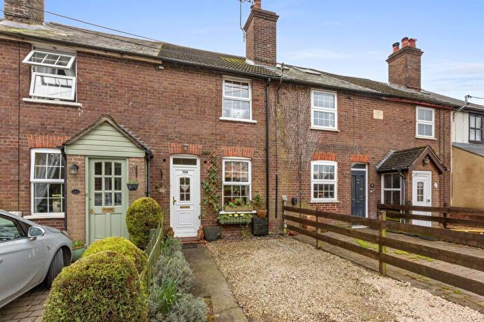 2 Bedroom Terraced House For Sale In Penn Road, Hazlemere, HP15