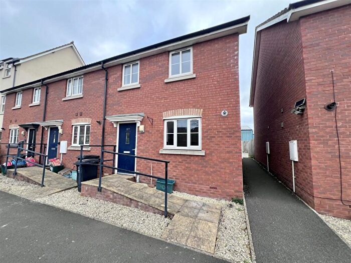 3 Bedroom End Of Terrace House For Sale In Pastures Avenue, St Georges - No Chain!, BS22