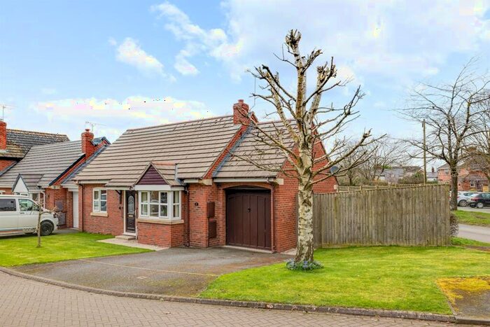 2 Bedroom Detached Bungalow For Sale In Orchard Grove, Farndon, CH3