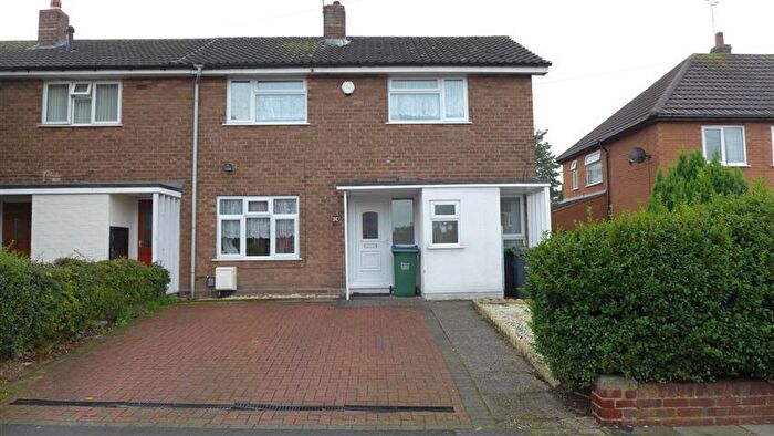 3 Bedroom House To Rent In Philip Road, Tipton, DY4