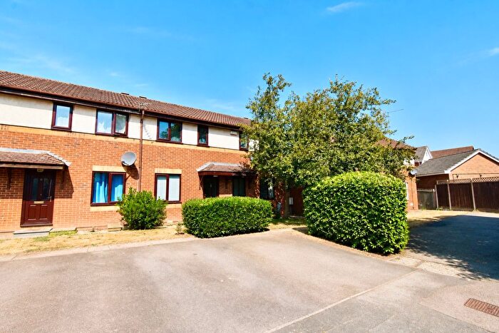 2 Bedroom End Terrace House To Rent In Muncaster Gardens, Northampton, NN4