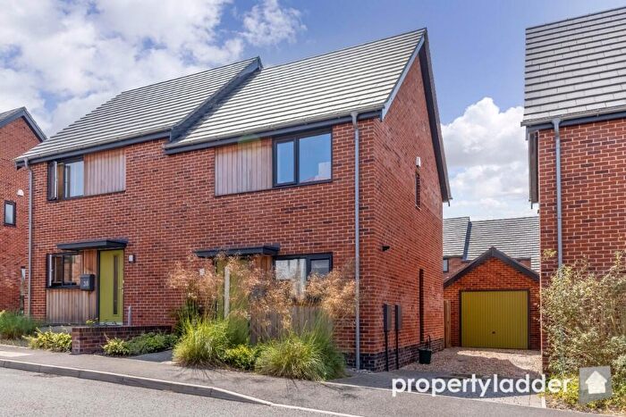 2 Bedroom Semi-Detached House For Sale In Draper Way, Taverham, NR8
