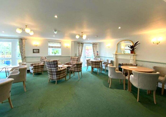 1 Bedroom Flat For Sale In Greendale Court, Bedale, North Yorkshire, DL8