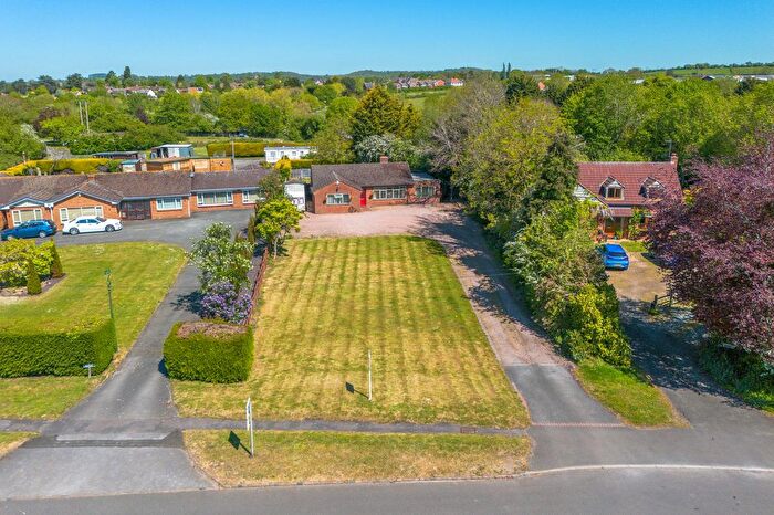 4 Bedroom Detached Bungalow For Sale In Main Road, Cropthorne, WR10