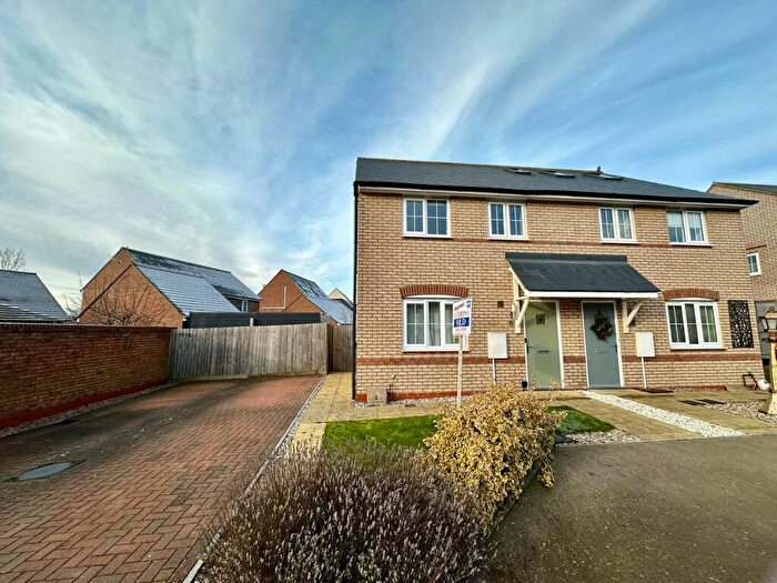 3 Bedroom Semi-Detached House For Sale In Mary Rose, Brooklands, Milton Keynes, MK10