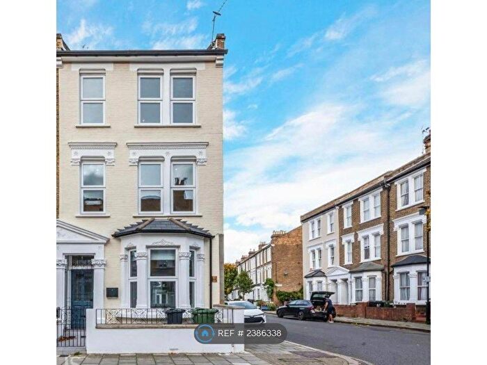 Studio To Rent In Tradescant Road, London, SW8