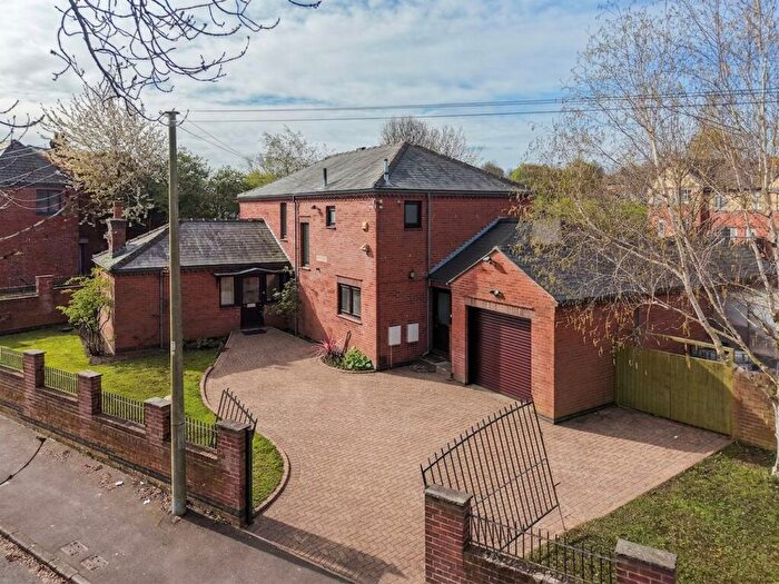 4 Bedroom Detached House For Sale In Cary Road, Sheffield, S2