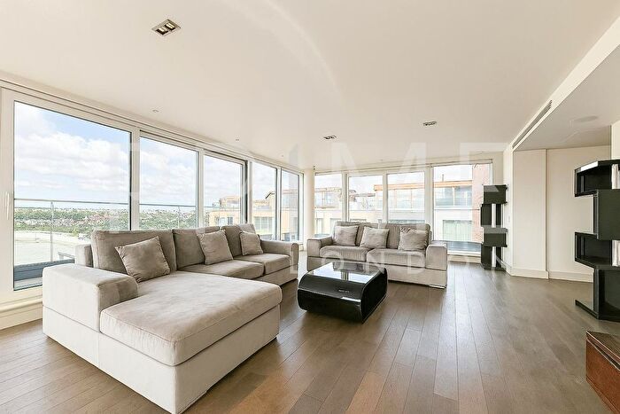 3 Bedroom Flat For Sale In Compass House, Park Street, Chelsea Creek, SW6