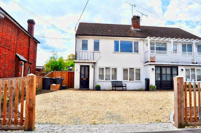 2 Bedroom Maisonette To Rent In Berwick Road, Marlow, SL7