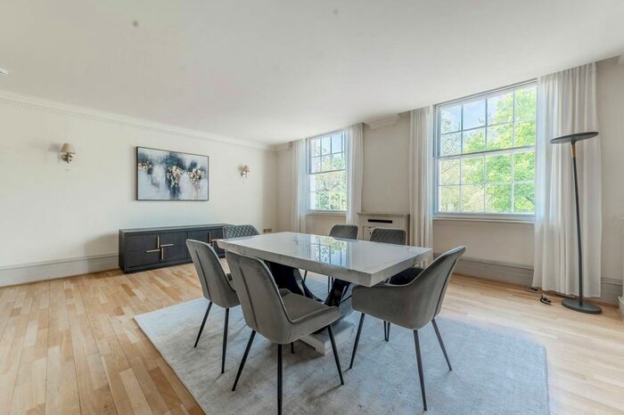 4 Bedroom Flat To Rent In Eaton Square, Belgravia, London, SW1W