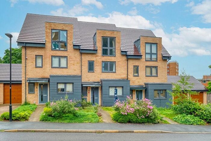 3 Bedroom Terraced House For Sale In New House Farm Drive, Northfield, B31